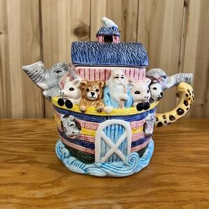 Noah's Ark Animal Teapot Ceramic Collectible Nautical Farmhouse Jay Imports VTG